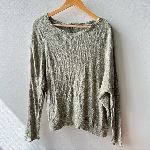 Anthropologie Damiana  Green Dolman Sleeve Pullover Top Size Medium - Picture 2 of 5